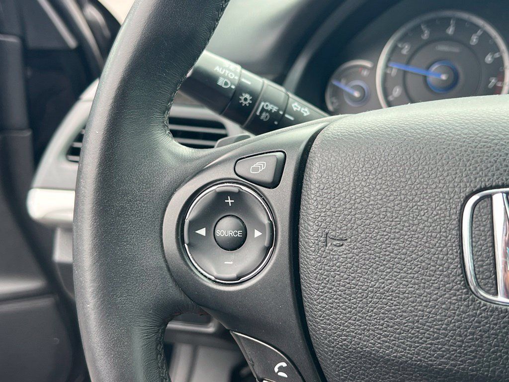 Used 2013 Honda Crosstour EX-L image 17