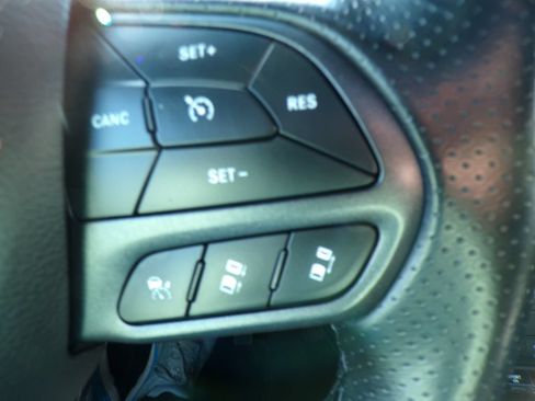 Used 2025 Dodge Durango GT AWD/4WD image 19
