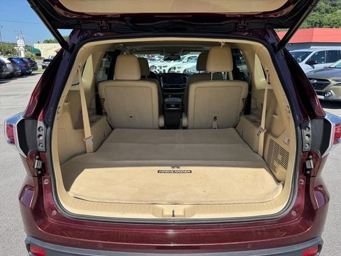 Used 2016 Toyota Highlander Limited AWD/4WD image 16