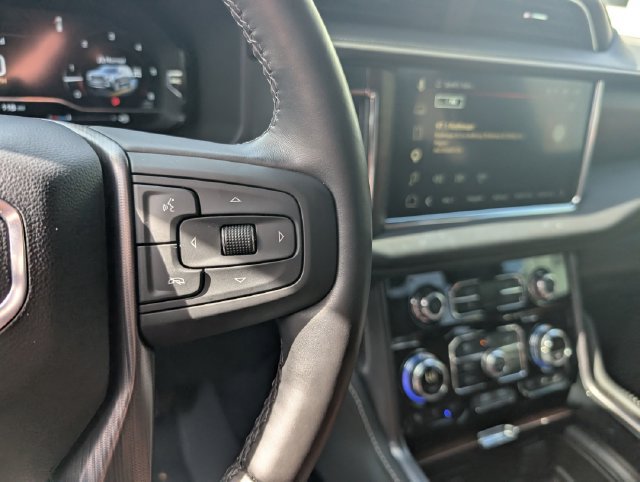 Used 2024 GMC Yukon Denali Ultimate AWD/4WD image 23