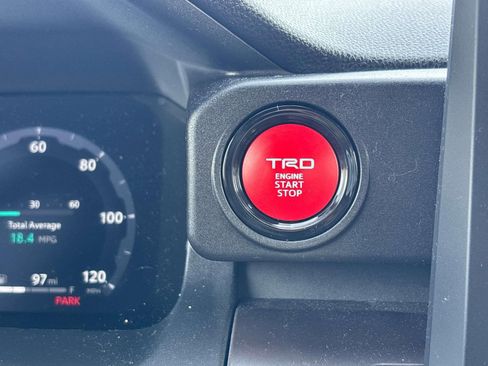 Used 2025 Toyota Tacoma TRD Sport image 23