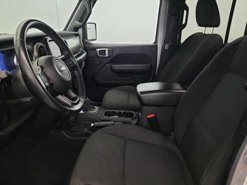 Used 2018 Jeep Wrangler Unlimited Sport S AWD/4WD image 17