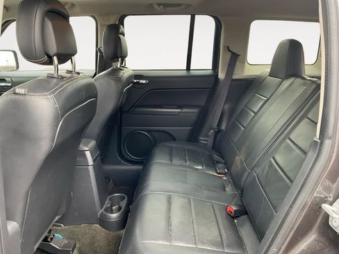 Used 2016 Jeep Patriot High Altitude image 13