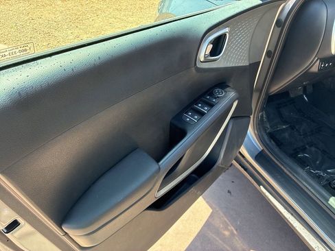 Certified 2025 Kia Soul LX FWD image 20