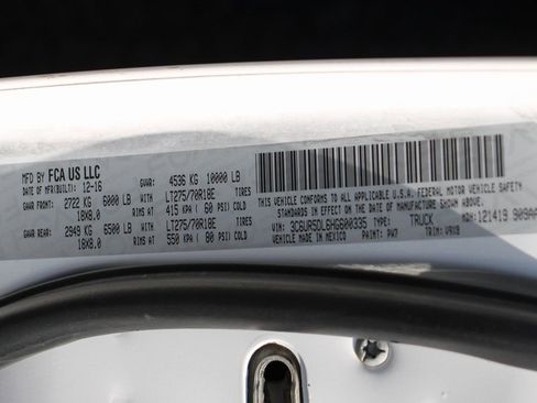 Used 2017 RAM 2500 SLT image 47