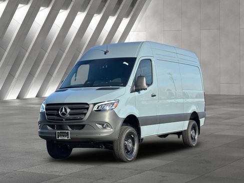 Used 2026 Mercedes-Benz Sprinter 2500 image 8