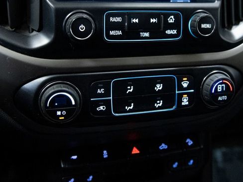 Used 2015 Chevrolet Colorado Z71 image 16