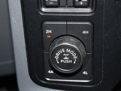 Used 2023 Ford F150 Lariat w/ Max Trailer Tow Package image 46