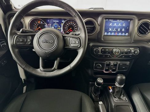 Used 2020 Jeep Wrangler Unlimited Sport AWD/4WD image 27