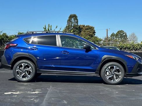Used 2026 Subaru Crosstrek 2.5i Premium AWD/4WD image 4