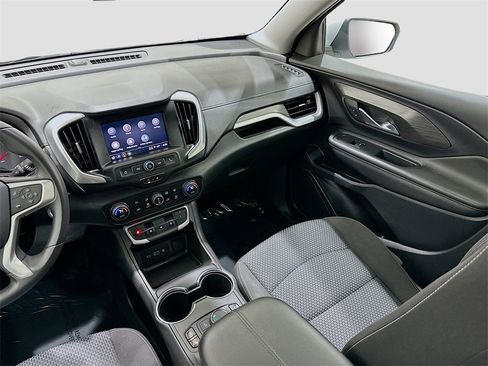 Used 2022 GMC Terrain SLE w/ Driver Convenience Package image 23