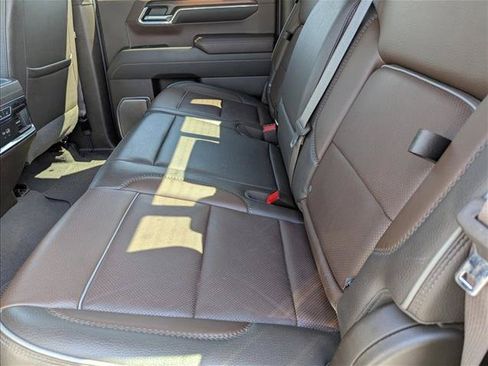 Used 2024 GMC Sierra 1500 Denali w/ Technology Package AWD/4WD image 25