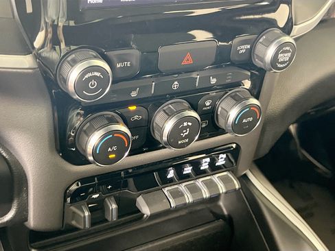 Used 2023 RAM 1500 Big Horn AWD/4WD image 16