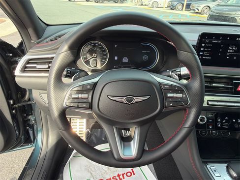 Used 2024 Genesis G70 3.3T Advanced image 23