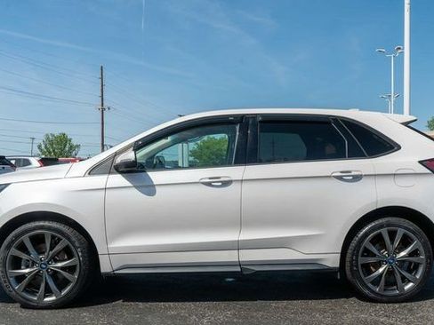 Used 2018 Ford Edge Sport w/ Equipment Group 401A AWD/4WD image 9