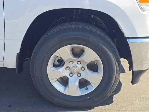 Used 2022 RAM 1500 Big Horn AWD/4WD image 9
