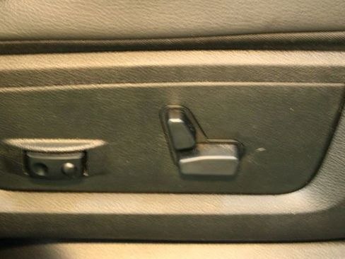 Used 2017 RAM 1500 Sport w/ Sport Premium Group image 12