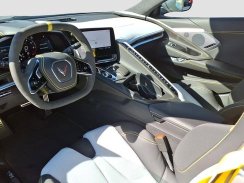 Used 2022 Chevrolet Corvette Stingray Premium Cpe RWD image 12