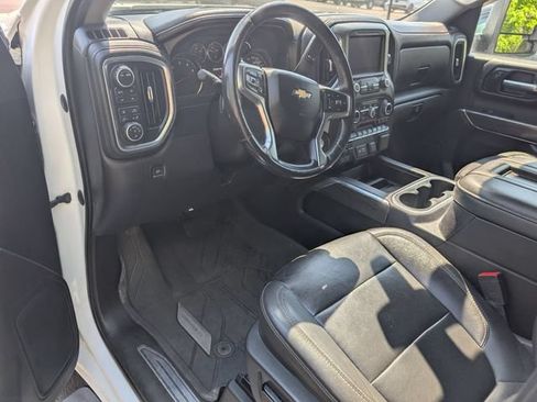 Used 2021 Chevrolet Silverado 2500 LTZ w/ LTZ Convenience Package AWD/4WD image 10