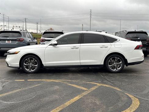 Certified 2023 Honda Accord EX image 6