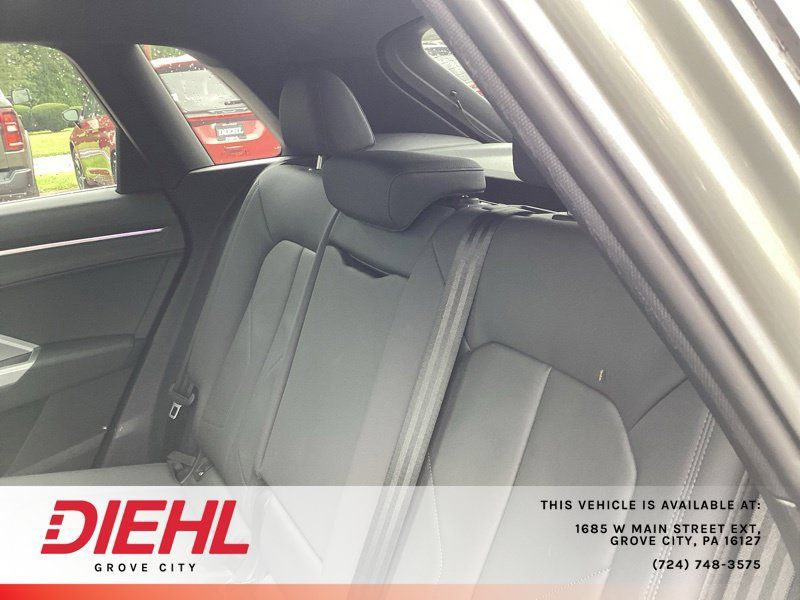 Used 2021 Audi Q3 2.0T Premium Plus w/ Premium Plus Package AWD/4WD image 13