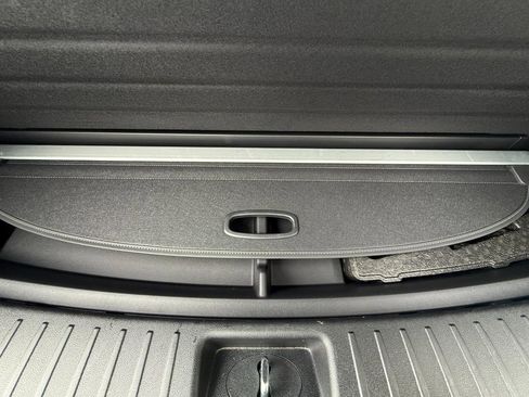 Certified 2025 Kia Sorento EX w/ Panoramic Sunroof Package image 16