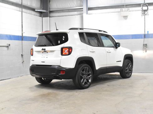Used 2021 Jeep Renegade Latitude AWD/4WD image 29