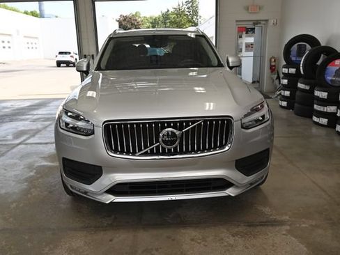 Used 2021 Volvo XC90 T6 Momentum w/ Advanced Package AWD/4WD image 2