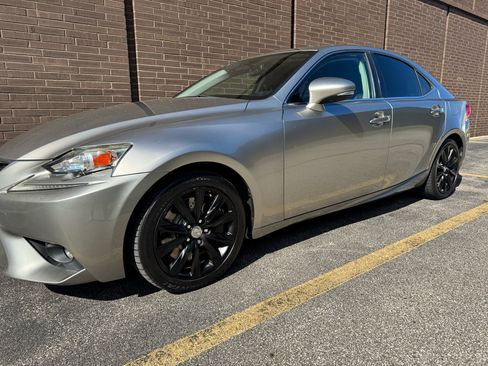 Used 2016 Lexus IS 200t image 28