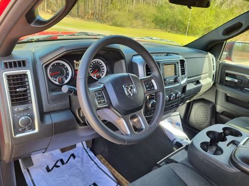 Used 2024 RAM 1500 Classic Warlock image 10