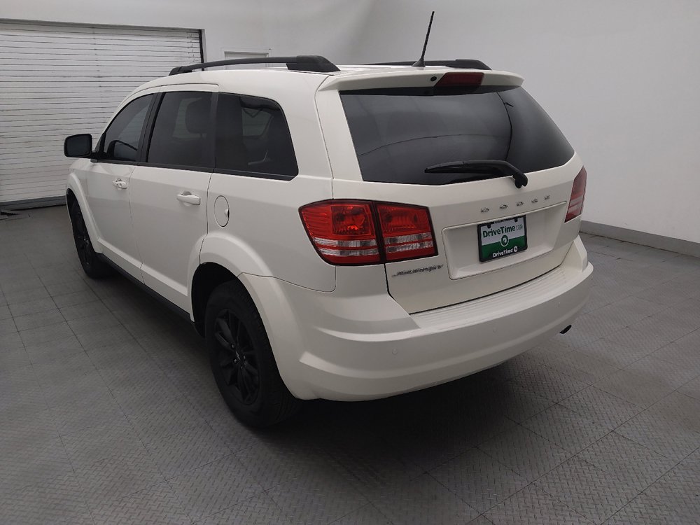 Used 2020 Dodge Journey SE w/ Blacktop Package FWD image 5