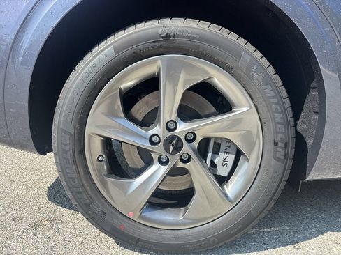 New 2026 Genesis GV70 2.5T Advanced AWD/4WD image 12