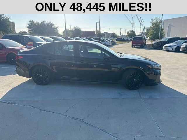 Used 2025 Toyota Camry SE FWD image 2