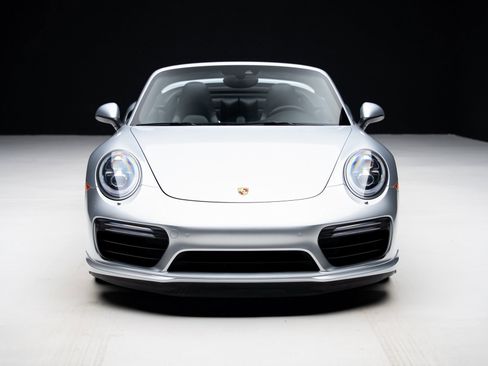 Used 2017 Porsche 911 Turbo image 9