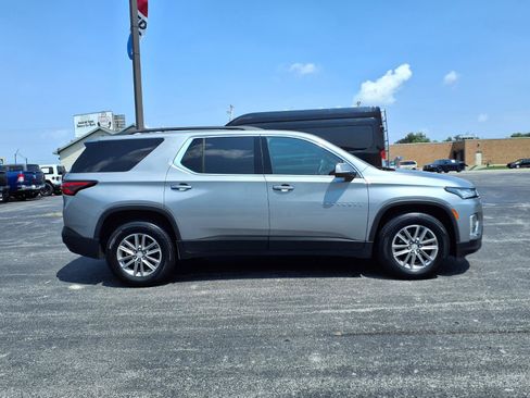 Used 2023 Chevrolet Traverse LT w/ LPO, Floor Liner Package AWD/4WD image 4