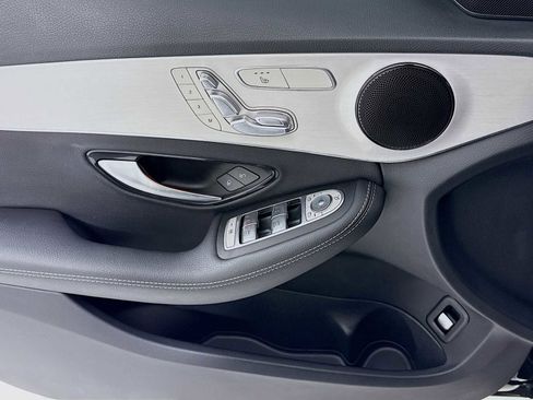 Used 2021 Mercedes-Benz C 300 Sedan image 11