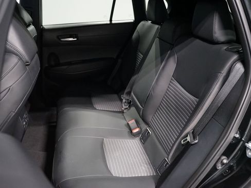 Certified 2025 Toyota Corolla Cross AWD Hybrid image 31