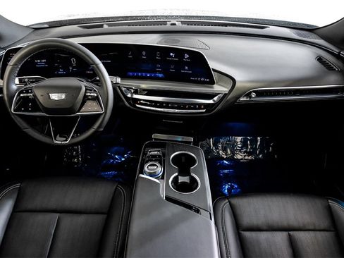 Used 2024 Cadillac Lyriq Luxury w/ LPO, Floor Liner Package image 13