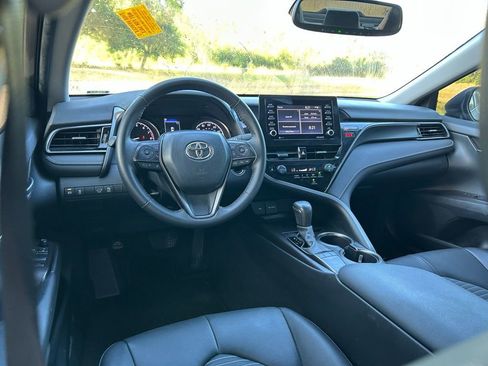 Used 2024 Toyota Camry SE w/ Convenience Package FWD image 12