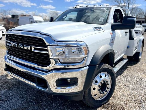 New 2024 RAM 4500 SLT w/ Quick Order Package 2YG SLT image 4