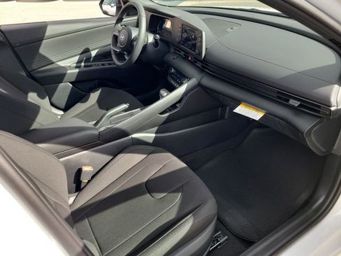 New 2026 Hyundai Elantra Sport FWD image 19