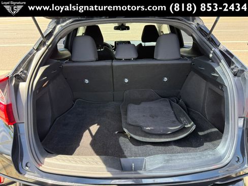 Used 2018 Toyota C-HR XLE FWD image 9
