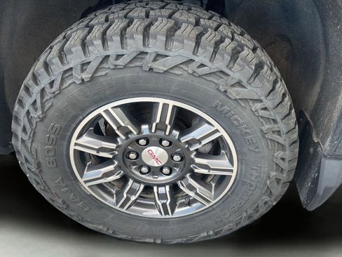 Used 2025 GMC Sierra 1500 AT4 w/ Technology Package AWD/4WD image 20