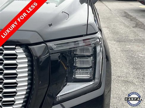 Used 2021 GMC Yukon XL Denali w/ Advanced Technology Package image 9