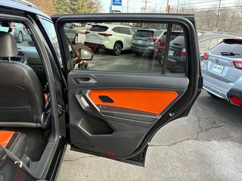 Used 2021 Volkswagen Tiguan SEL Premium R-Line image 44