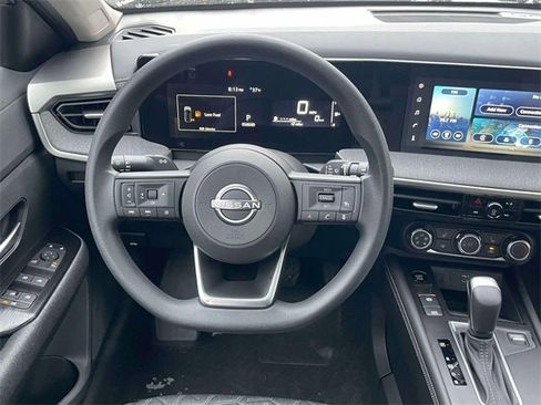 New 2025 Nissan Kicks SV w/ SV Premium Package image 13