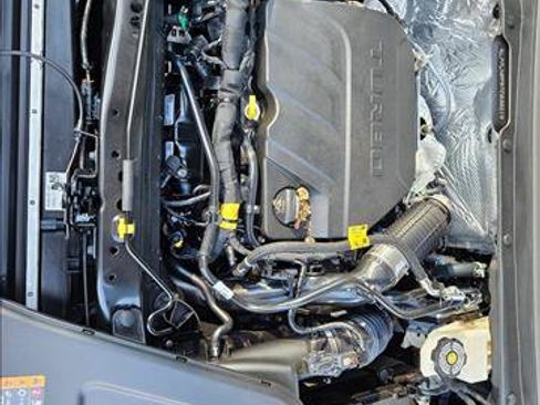 New 2026 Chevrolet Trax LT w/ LT Convenience Package image 16