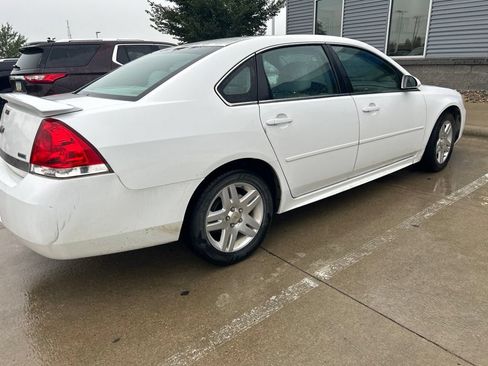 Used 2011 Chevrolet Impala LT FWD image 7