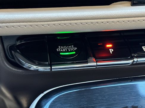 Used 2023 Lincoln Nautilus Reserve w/ Equipment Group 202A image 22