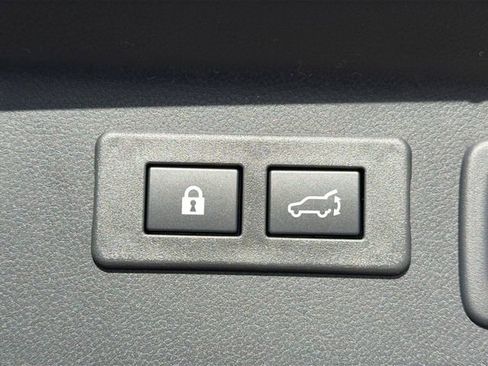 Used 2026 Subaru Forester Premium AWD/4WD image 13
